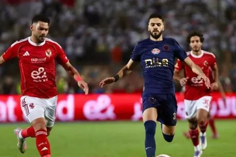 الأحمر يكتسح.. كم مرة خاض الأهلي والزمالك نهائي السوبر المصري؟